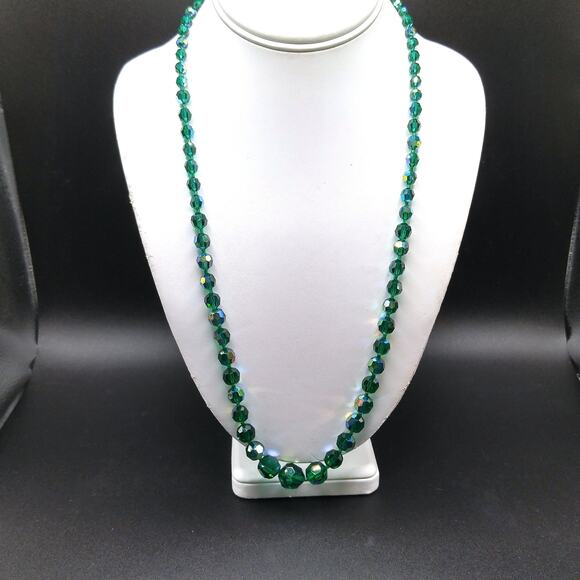 Dark Green Crystal Necklace, Aurora Borealis, Rhinestone Clasp, 1960s Vintage - Picture 4 of 10